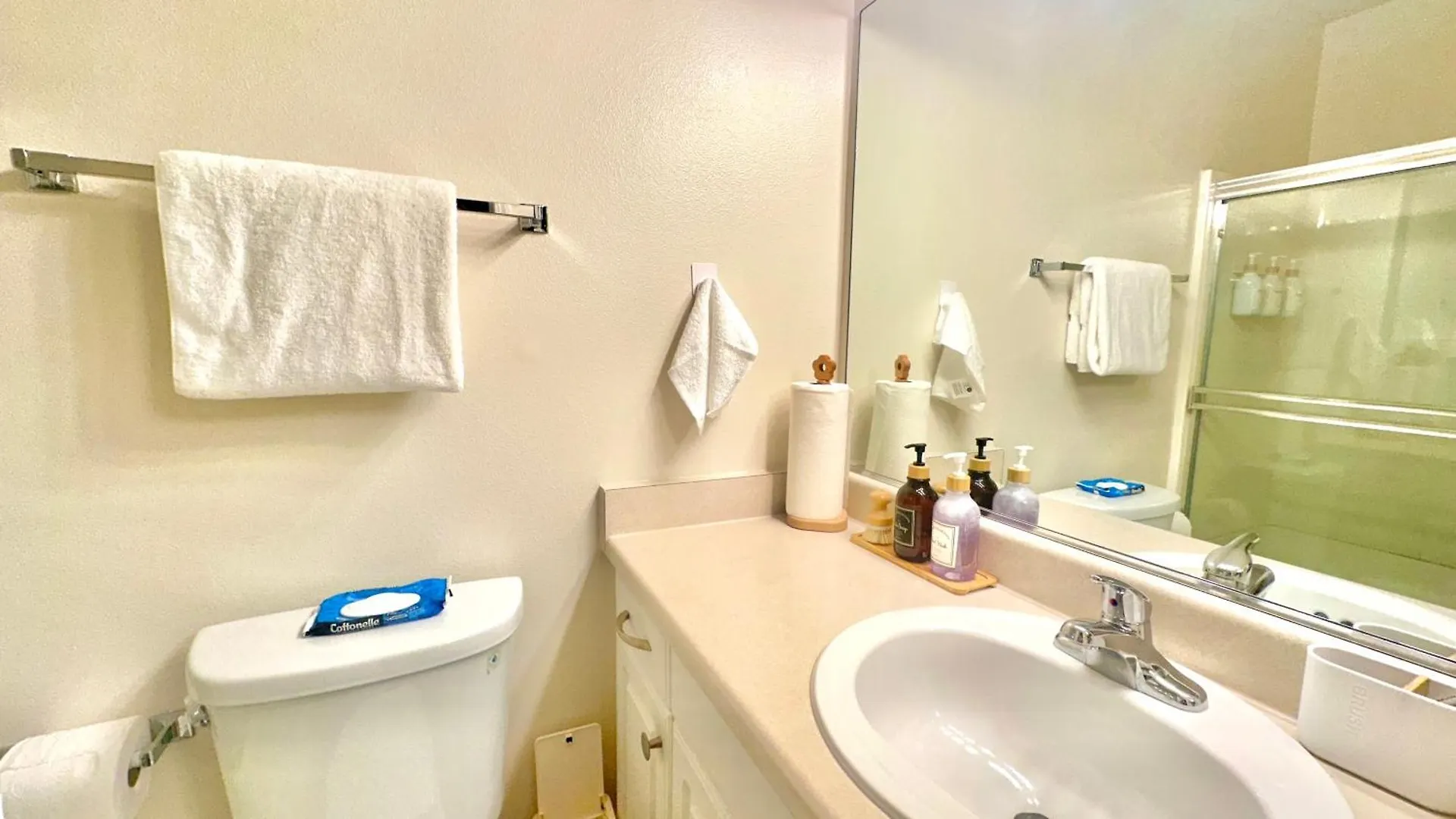 Oceanside Serenity,Master Bedroom With Private Bathroom With Free Parking In Mdr Los Angeles Homestay